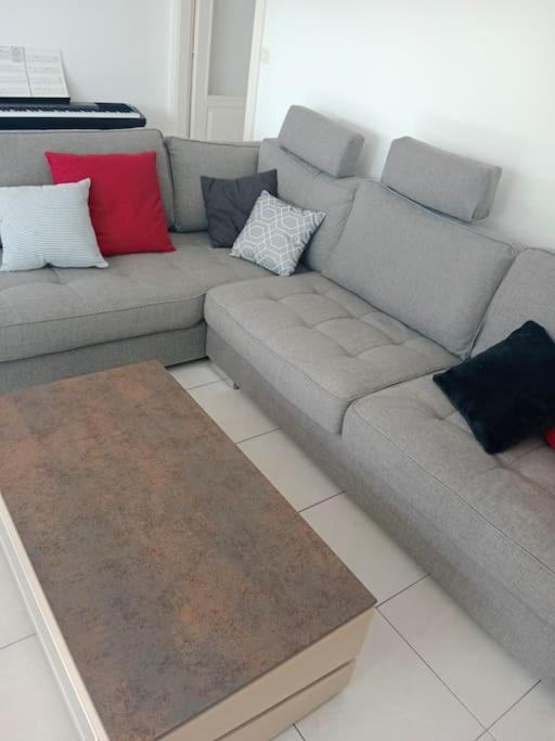 Chambre #2 Dans Appartement Partage - Proche Des Vosges Thann Exterior photo