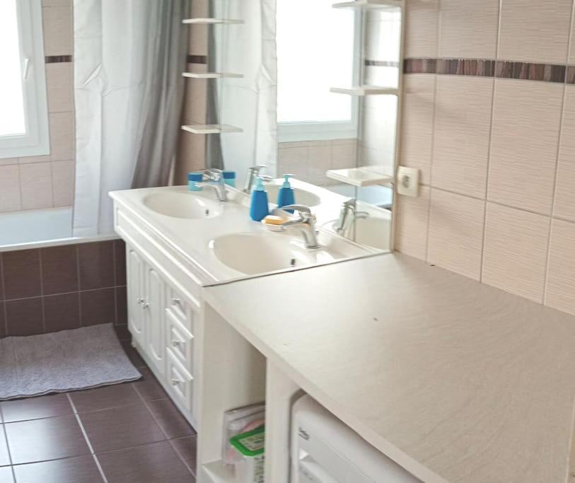 Chambre #2 Dans Appartement Partage - Proche Des Vosges Thann Exterior photo